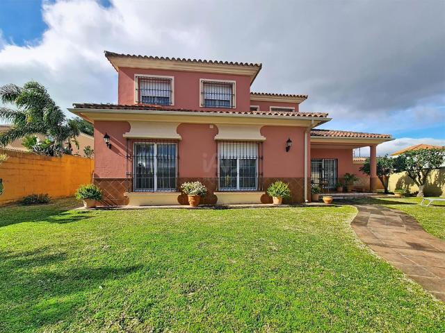 Chalet 6 dormitorios 184 m2 207m² Algeciras