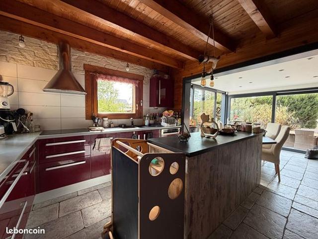 Chalet 6 pièces 151 m²