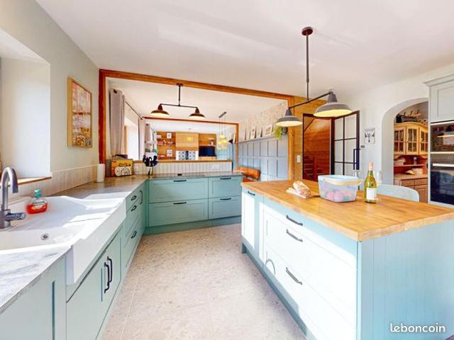 Chalet 6 pièces 230 m²
