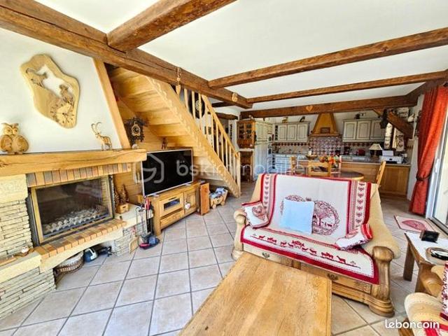 Chalet 6 pièces 250 m²