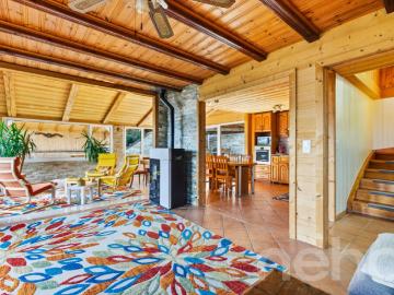 Chalet 8.5 + studio indépendant et vue dégagé dans un quartier calme