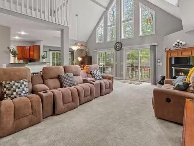 Chalet Court