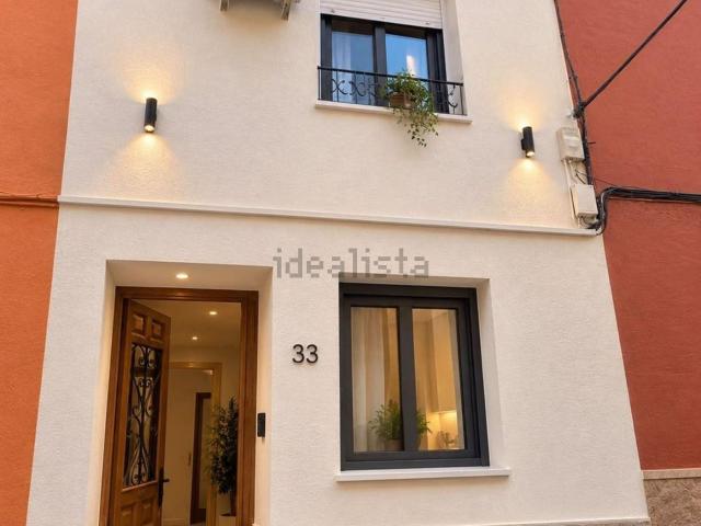 Chalet, Coin