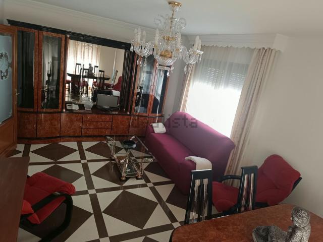 Chalet, Coin
