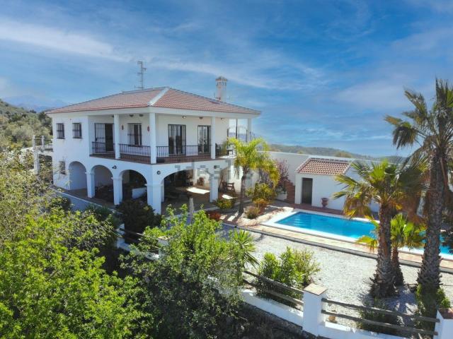 Chalet, Competa