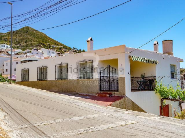 Chalet, Competa