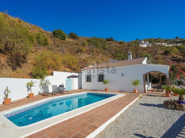 Chalet, Competa