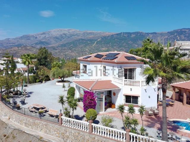 Chalet, Competa