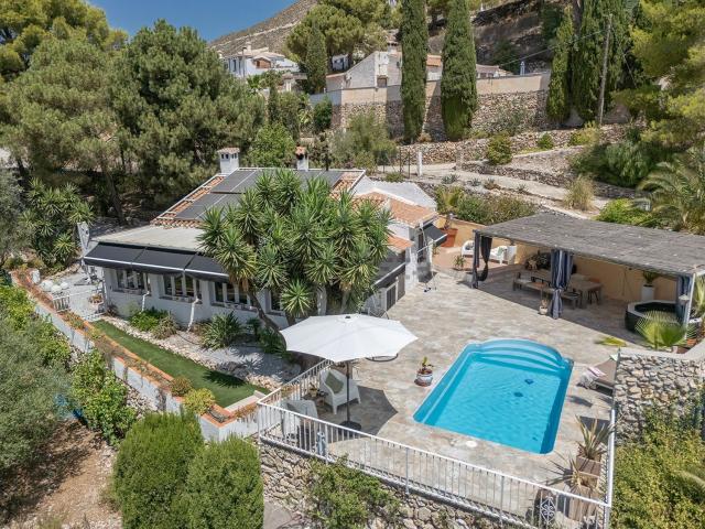 Chalet, Competa