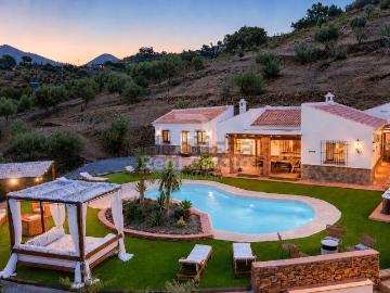 Chalet, Competa