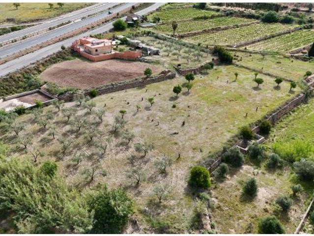 CHALET CON AMPLIA PARCELA EN VILLAR DEL ARZOBISPO
