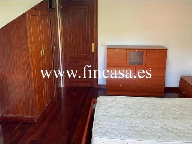Chalet con balcón en alquiler en Valadares Beade
