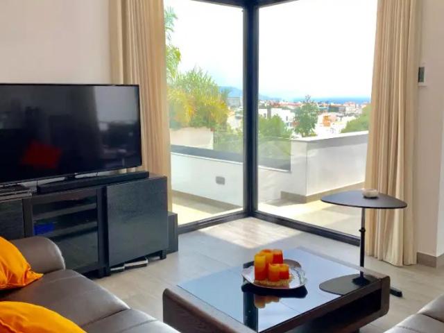 Chalet con balcón en alquiler en Avda Pescia Ctra de Frigiliana