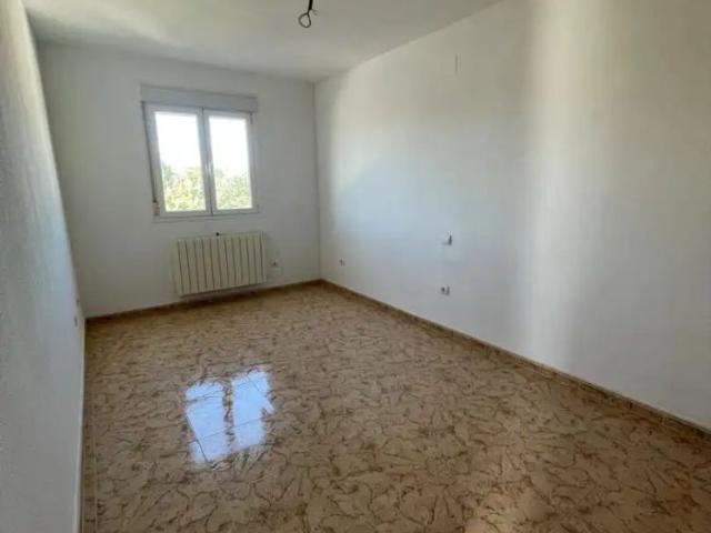 Chalet con balcón en alquiler en Calle BARRIO NUEVO