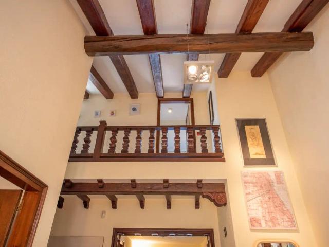 Chalet con balcón en alquiler en Carrer Mestre d'Aixa