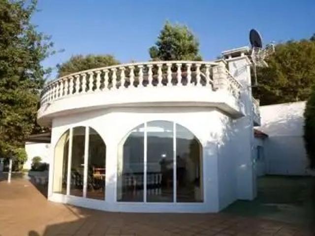 Chalet con balcón en alquiler en Escalinata de Soutoxuste