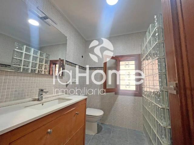 Chalet con balcón en alquiler en La Cañada