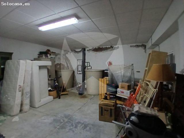 CHALET CON DOS VIVIENDAS INDEPENDIENTES EN VENTA CON PARCELA DE 1.500 M2. ZONA