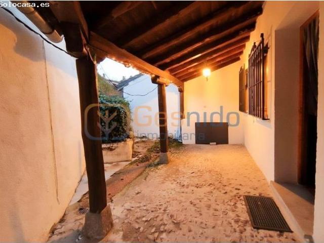CHALET con ENCANTO a REFORMAR PARCIALMENTE en TORRECABALLEROS Segovia con TRES HABITACIONES, BONIT