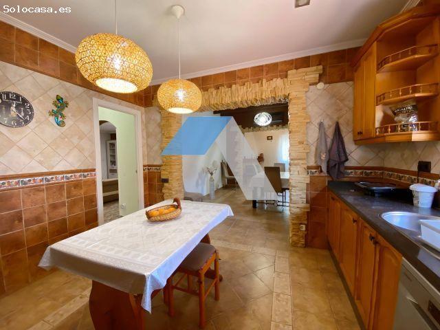 Chalet con gran potencial en La Cañada del Fenollar, a solo 5 minutos de San Vicente del Raspeig