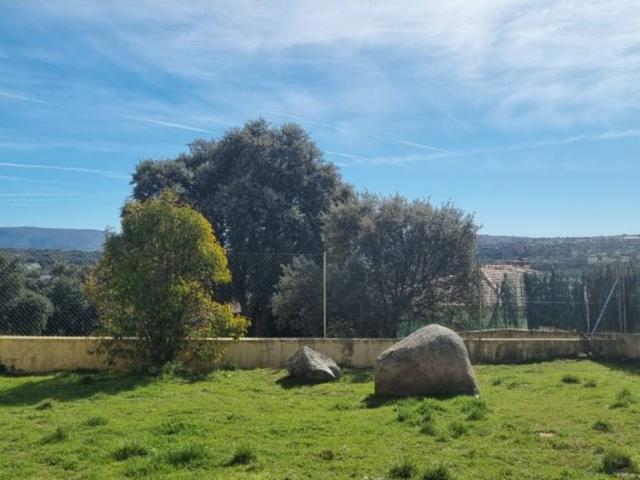 chalet con parcela y 5 dormitorios, a 1 hora desde Madrid