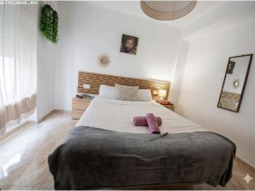 Chalet con patio mediterráneo y licencia turística en Granada Ref: DLR_571
