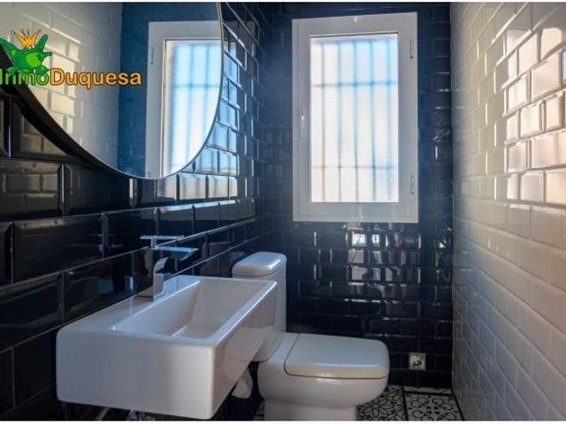 Chalet con piscina a 15 minutos de Granada. Urb. Cañadas del Parque