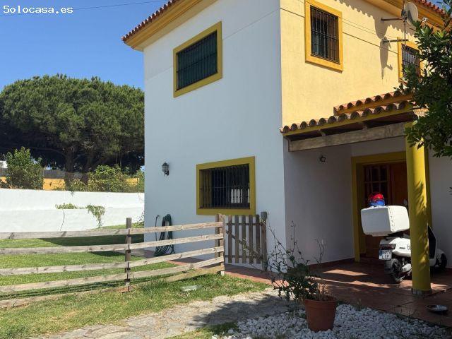 CHALET CON PISCINA EN ALGECIRAS