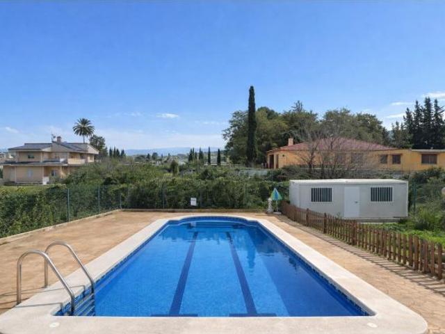 CHALET CON PISCINA EN ALJUCER