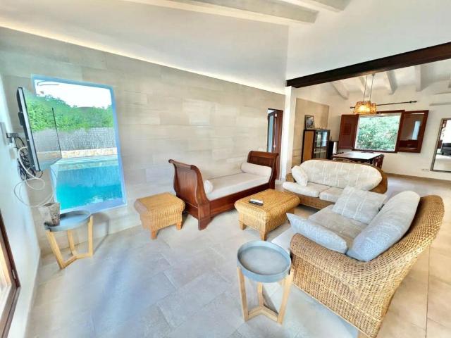 Chalet con piscina en alquiler en Cala Figuera