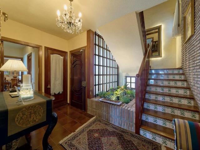 Chalet con piscina en alquiler en Este