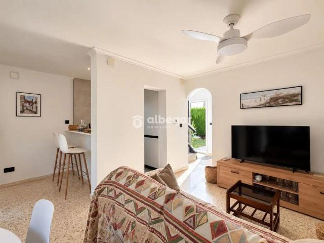 Chalet con piscina en alquiler en Oliba