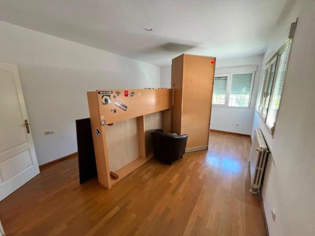 Chalet con piscina en alquiler en Norte Sierra