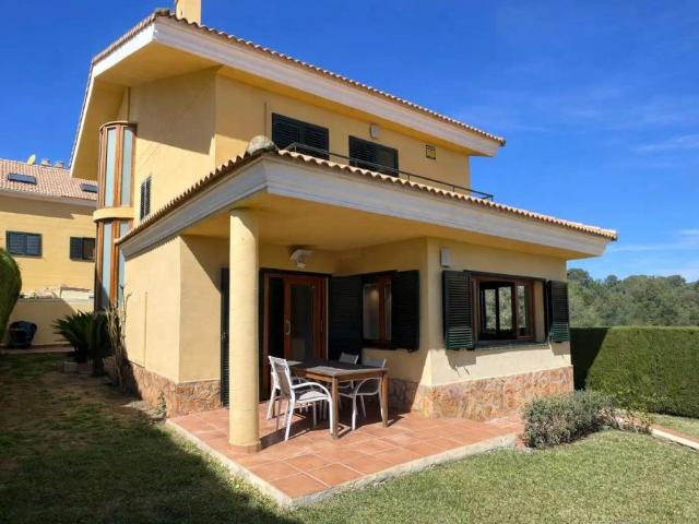 Chalet con piscina en alquiler en Pobles del Nord