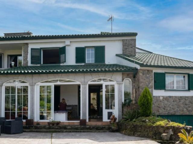 Chalet con piscina en alquiler en Rúa de Severino Cobas