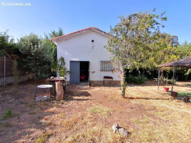 Chalet con Piscina en el Monte del Casar de Cáceres Oportunidad única