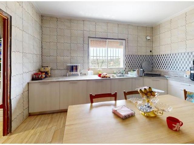 Chalet con piscina en urbanización El Mirador, Hontoba