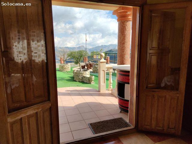 Chalet Con Piscina En Venta En Confrides