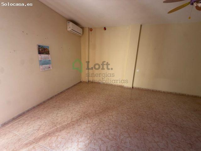 CHALET CON PISCINA PRIVADA EN LAS VAGUADAS