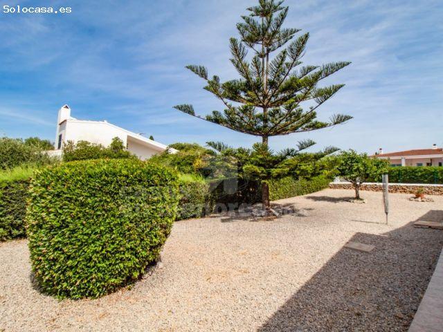 Chalet con piscina y vistas en Binibeca Vell