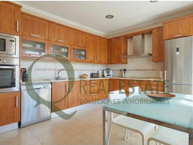 Chalet con piscina y parcela en Las Paulinas Mutxamel, junto British School y cerca de Playa San J