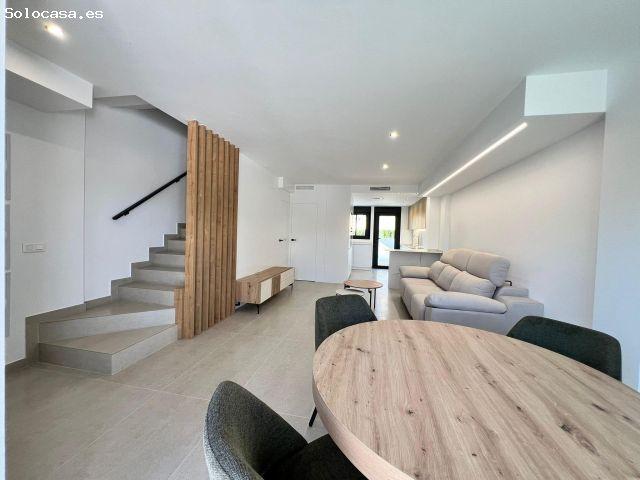CHALET CON SOLÁRIUM, PISCINA Y SÓTANO