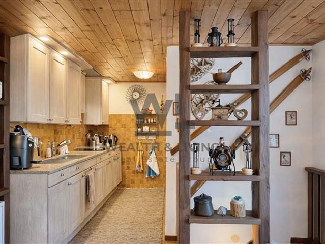 Chalet con terreno edificabile di 1387 m² e garage
