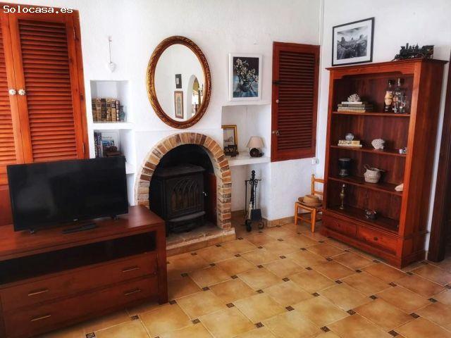 Chalet con terreno y piscina propia en Marchuquera