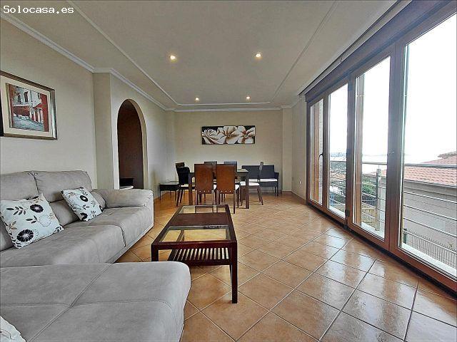 Chalet con Vistas al Mar en Playa de Areas: Elegancia a 200m de la Arena