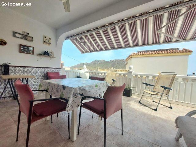 Chalet con vistas, de 4 dormitorios y apartamento separado, en Calabardina, Águilas