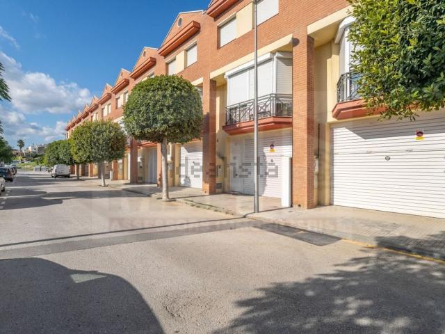 Chalet, Constanti
