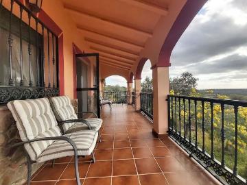 Chalet, Conquista de la Sierra
