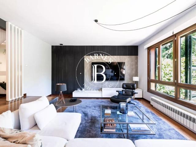 Chalet contemporáneo con piscina climatizada, dos terrazas. 353m² Boadilla del Monte