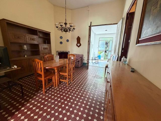 Chalet, Corea, Gandia